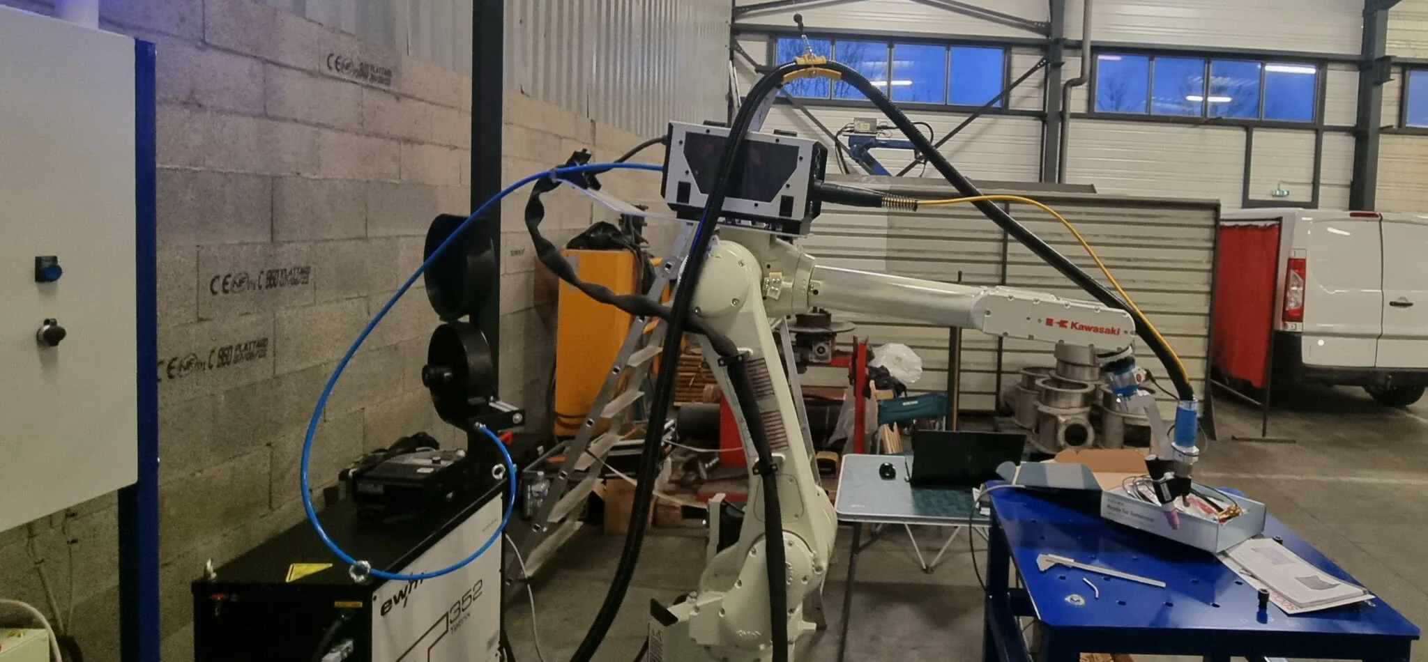 Robot Kawasaki TIG